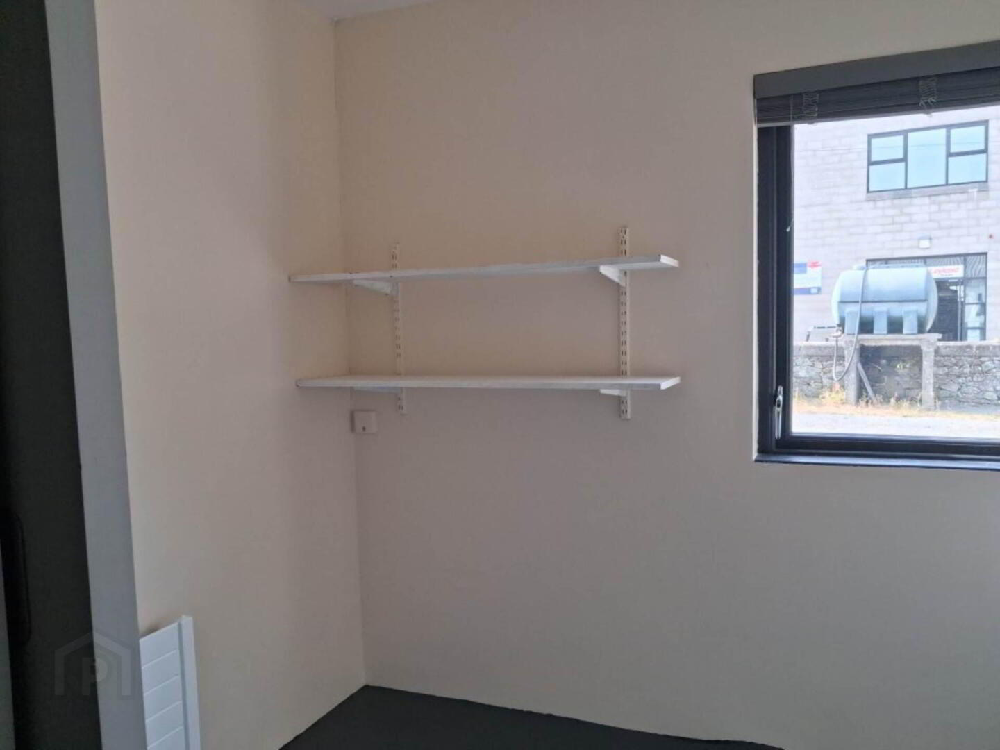 Former Vet Clinic 22 of 44