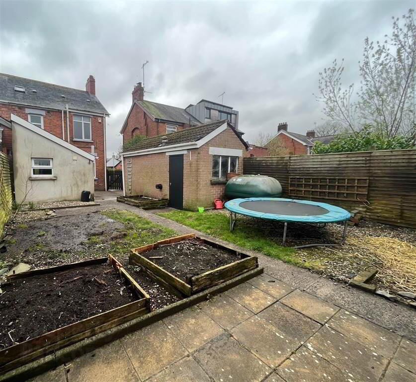 3 Ailesbury Drive 12 of 18