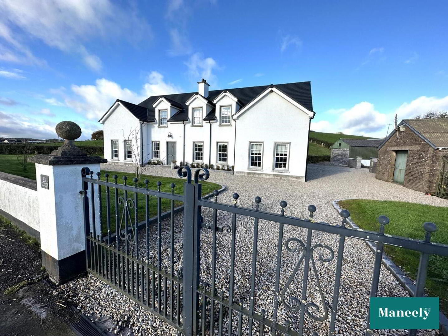 23 Lisnamonaghan Road 2 of 29
