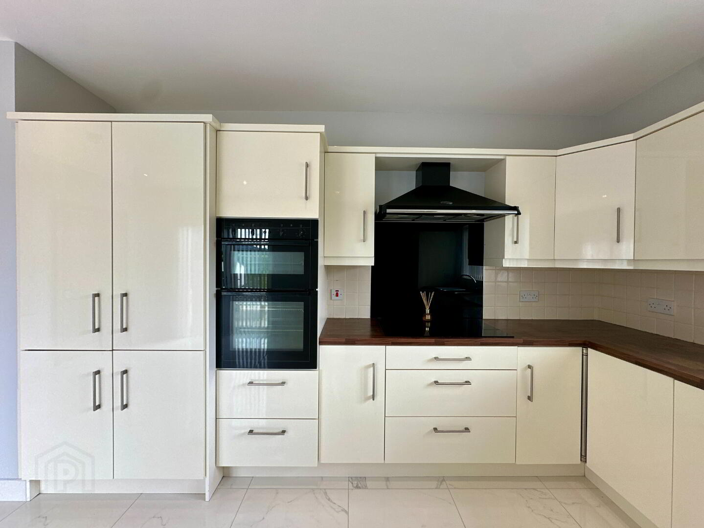 82 Lower Foughill Road 11 of 40