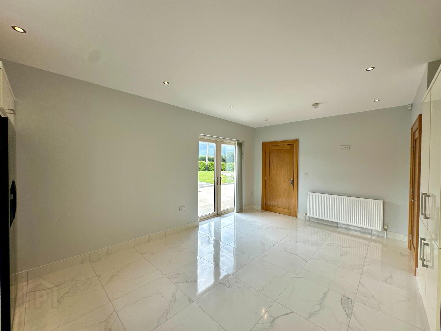 82 Lower Foughill Road 13 of 40