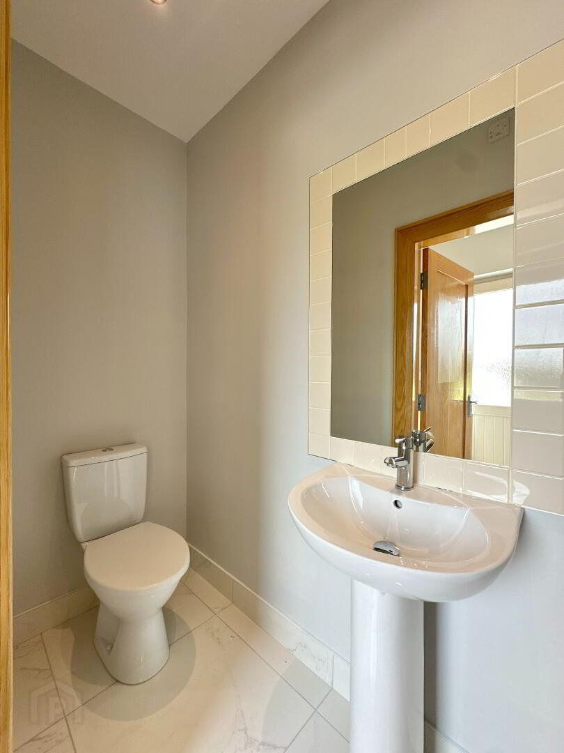 82 Lower Foughill Road 15 of 40