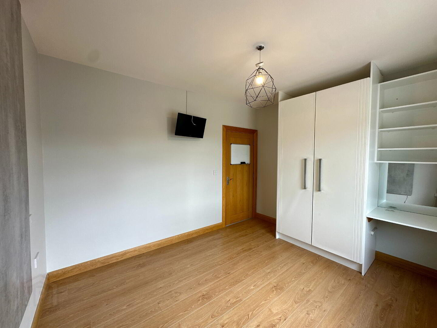 82 Lower Foughill Road 25 of 40