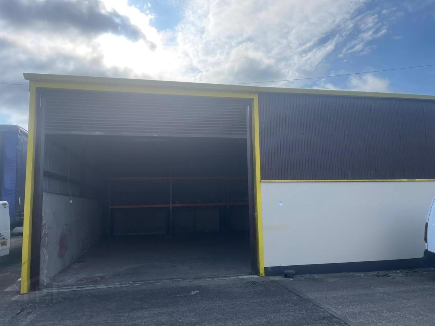 Unit 2, Industrial At, 90 1 of 6