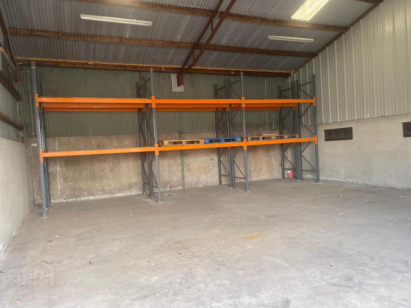 Unit 2, Industrial At, 90 2 of 6