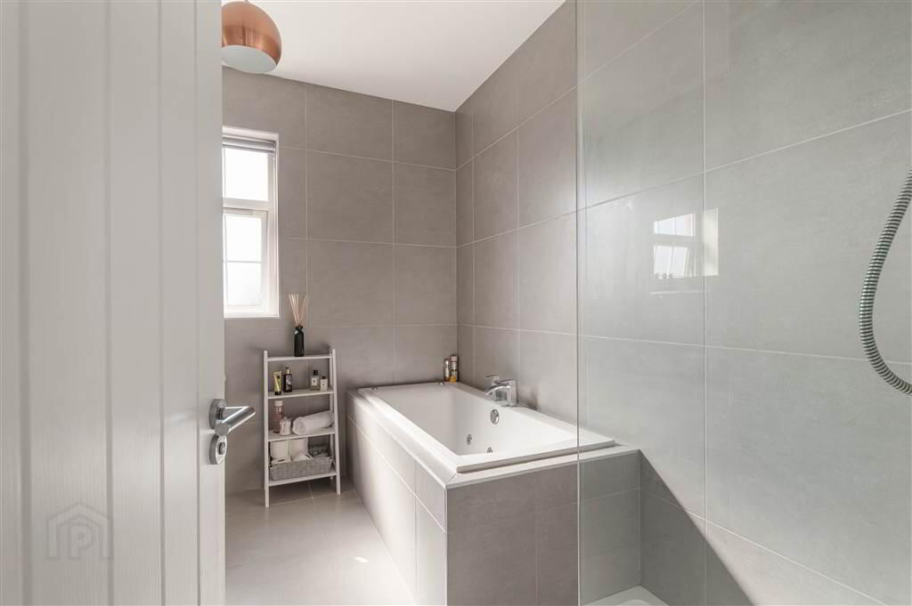 63 Portmore Hall 32 of 43