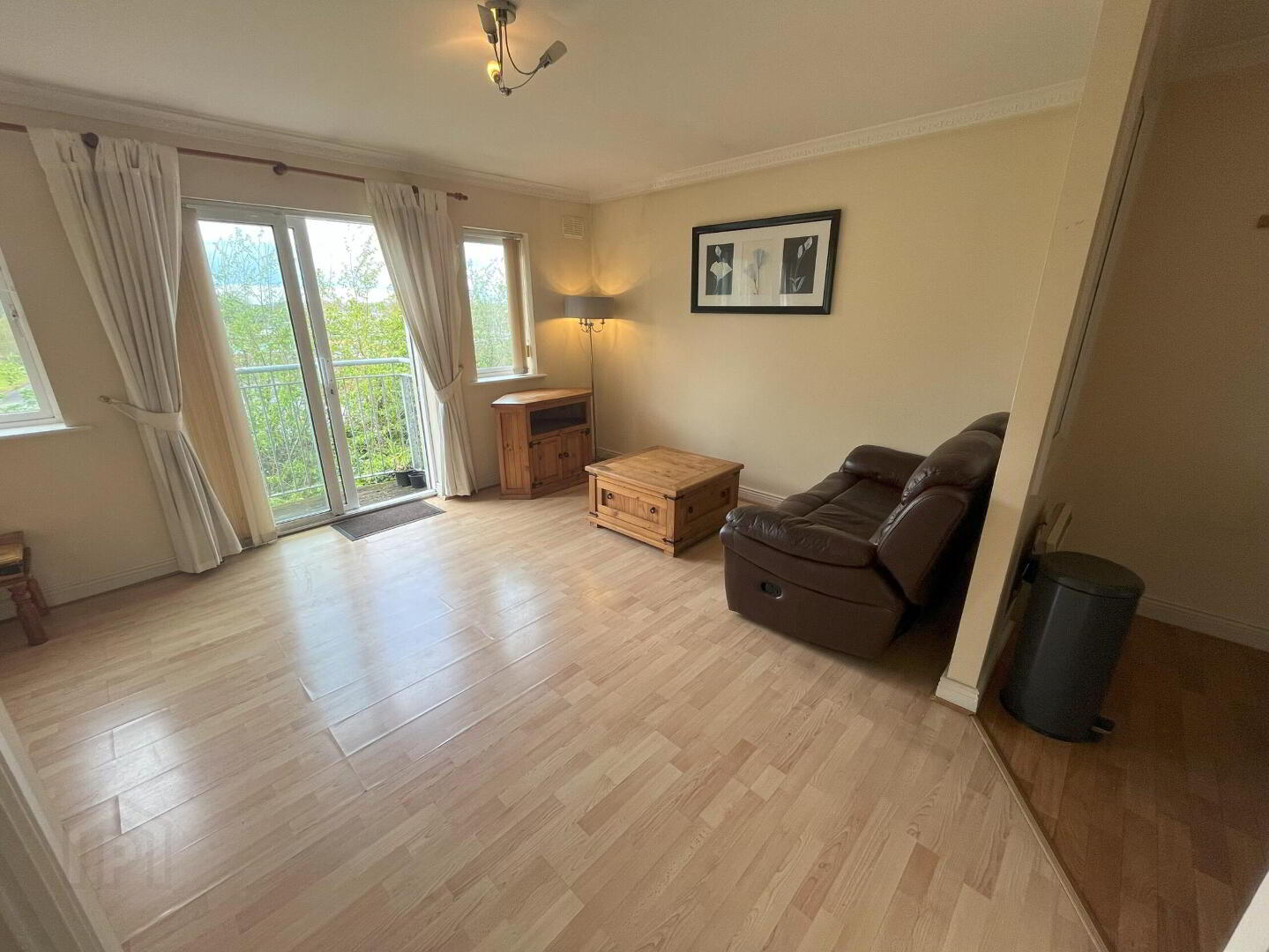 Hazelgrove Court 6 of 15