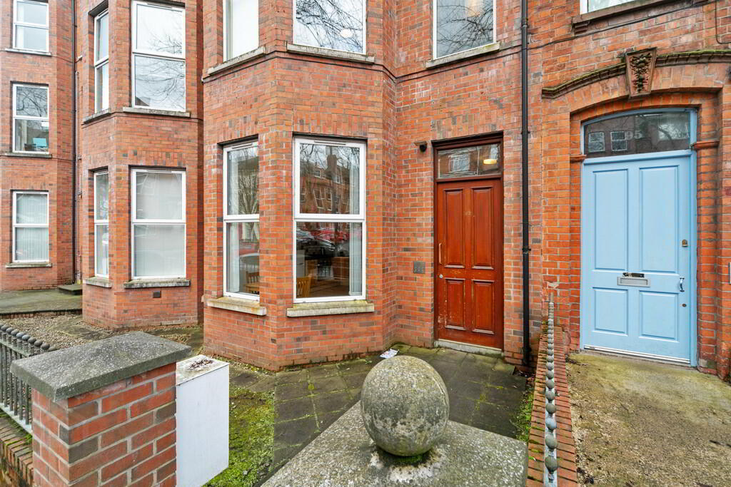Apt 1, 97 Eglantine Avenue 12 of 12
