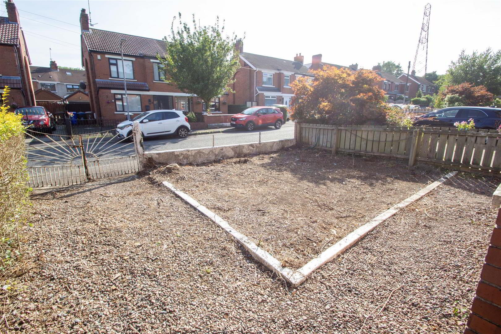 9 Ashton Avenue 2 of 22