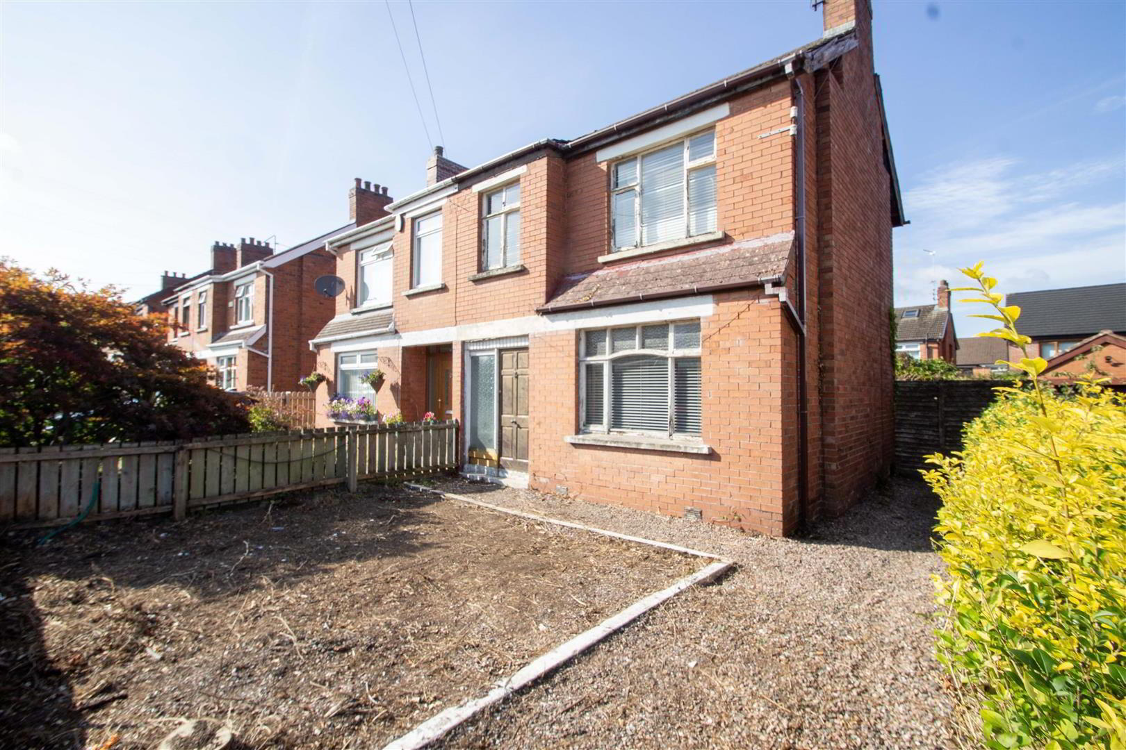 9 Ashton Avenue 1 of 22