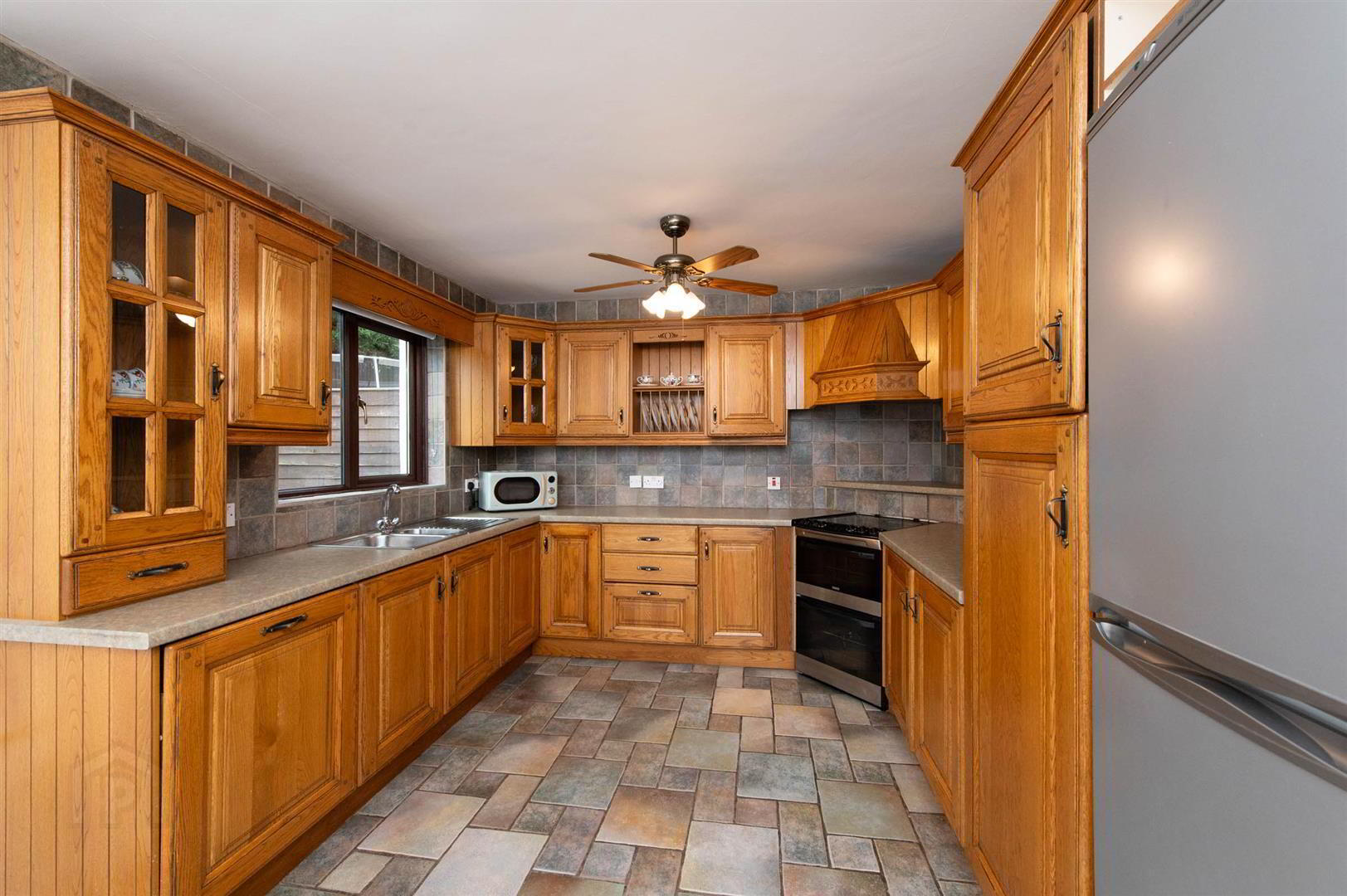 22 Tudor Mews 5 of 22