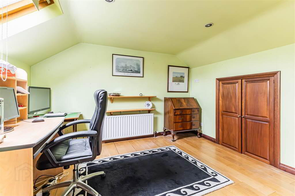 Augusta, 4 Downshire Park 21 of 34
