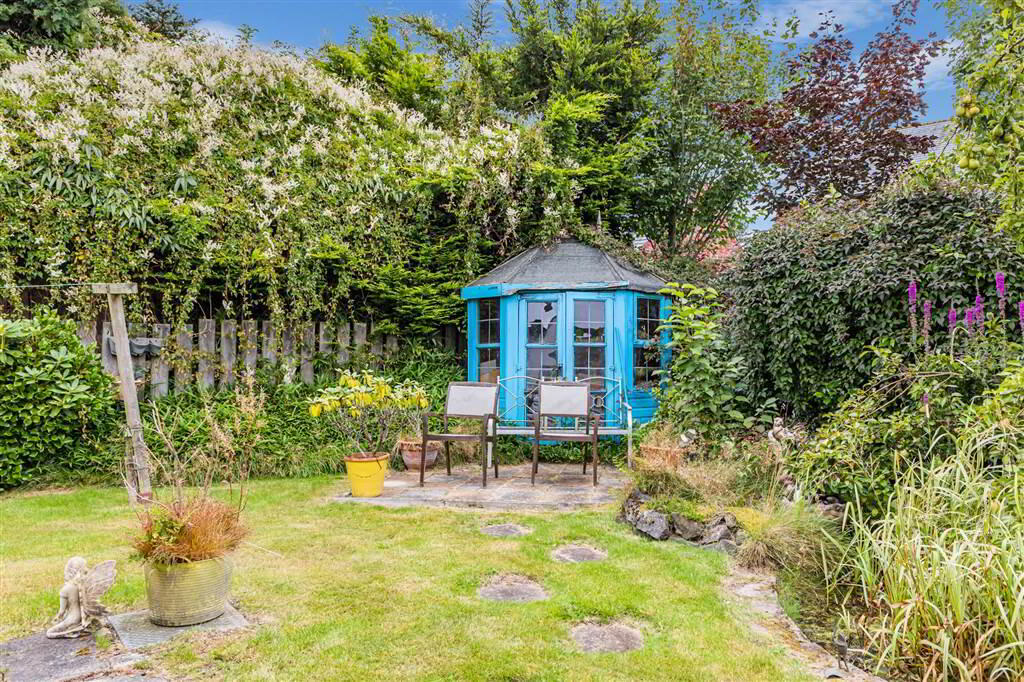 Augusta, 4 Downshire Park 31 of 34