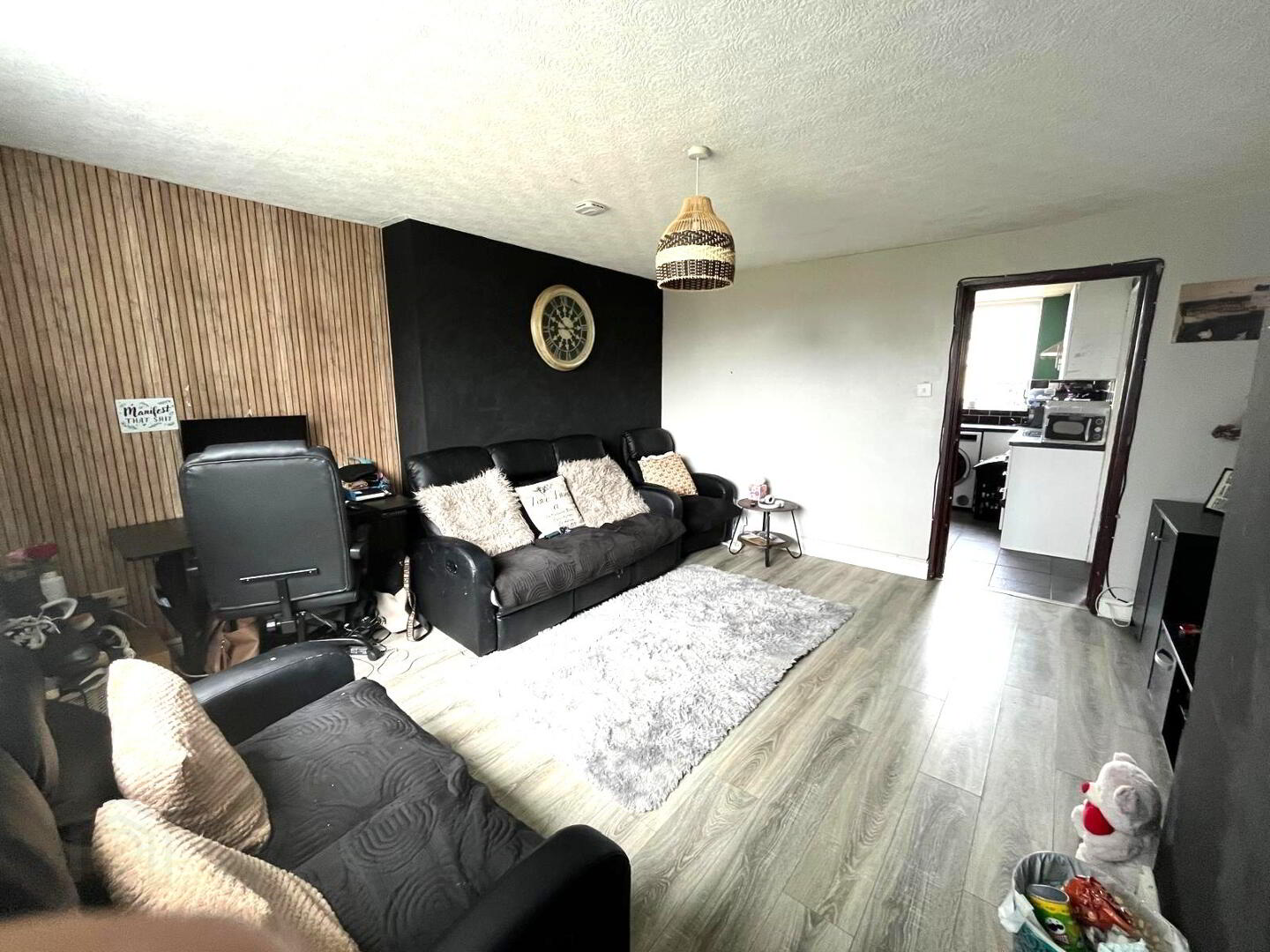 84 Oakwood Road 2 of 9