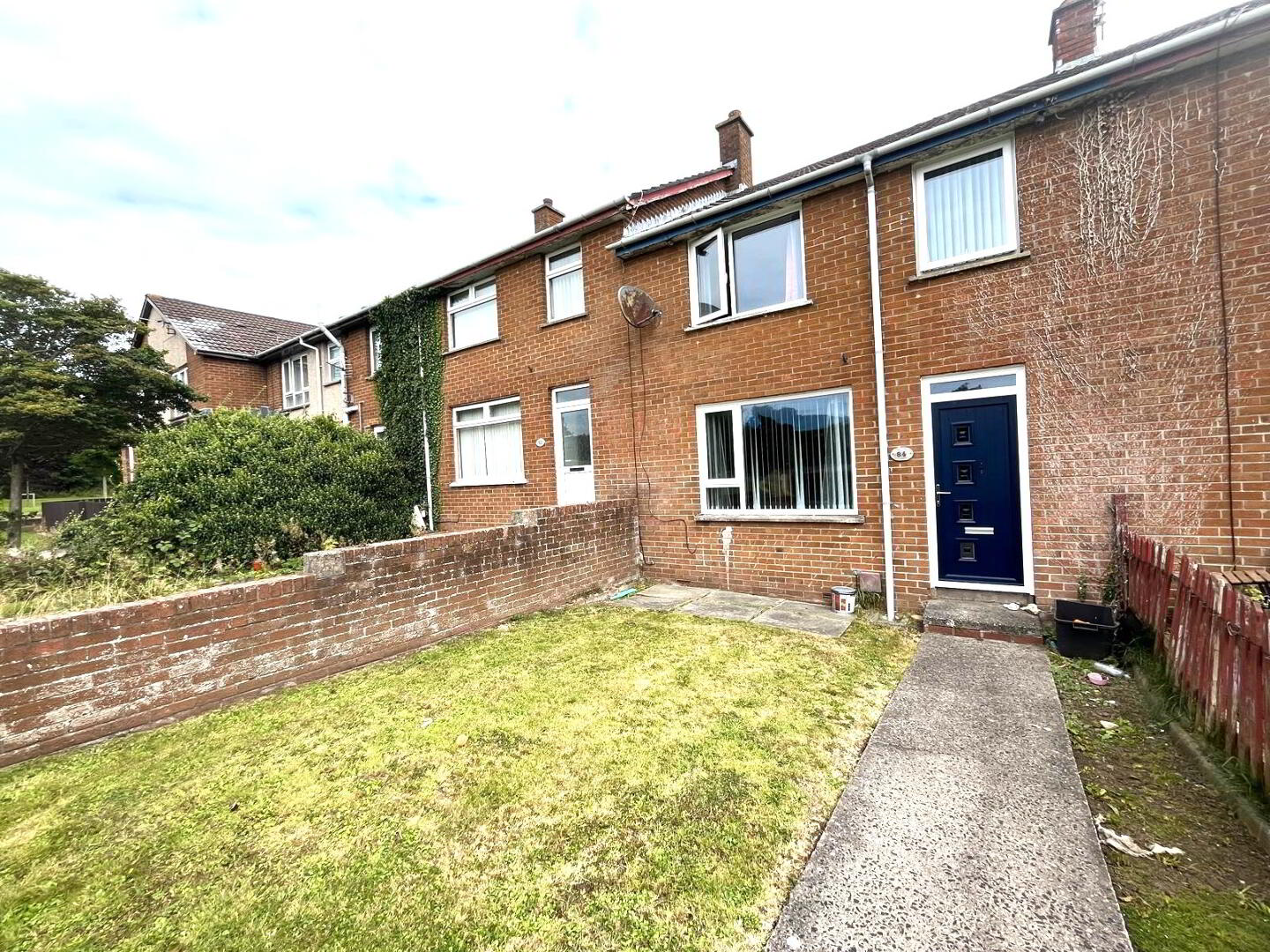 84 Oakwood Road 1 of 9