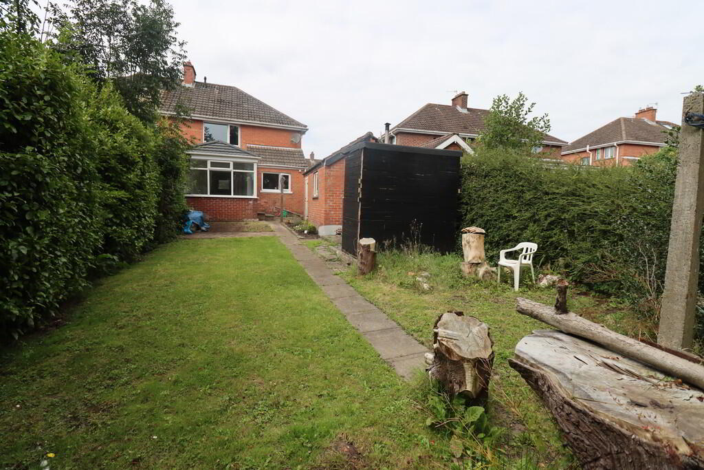 21 Twinburn Drive 22 of 24