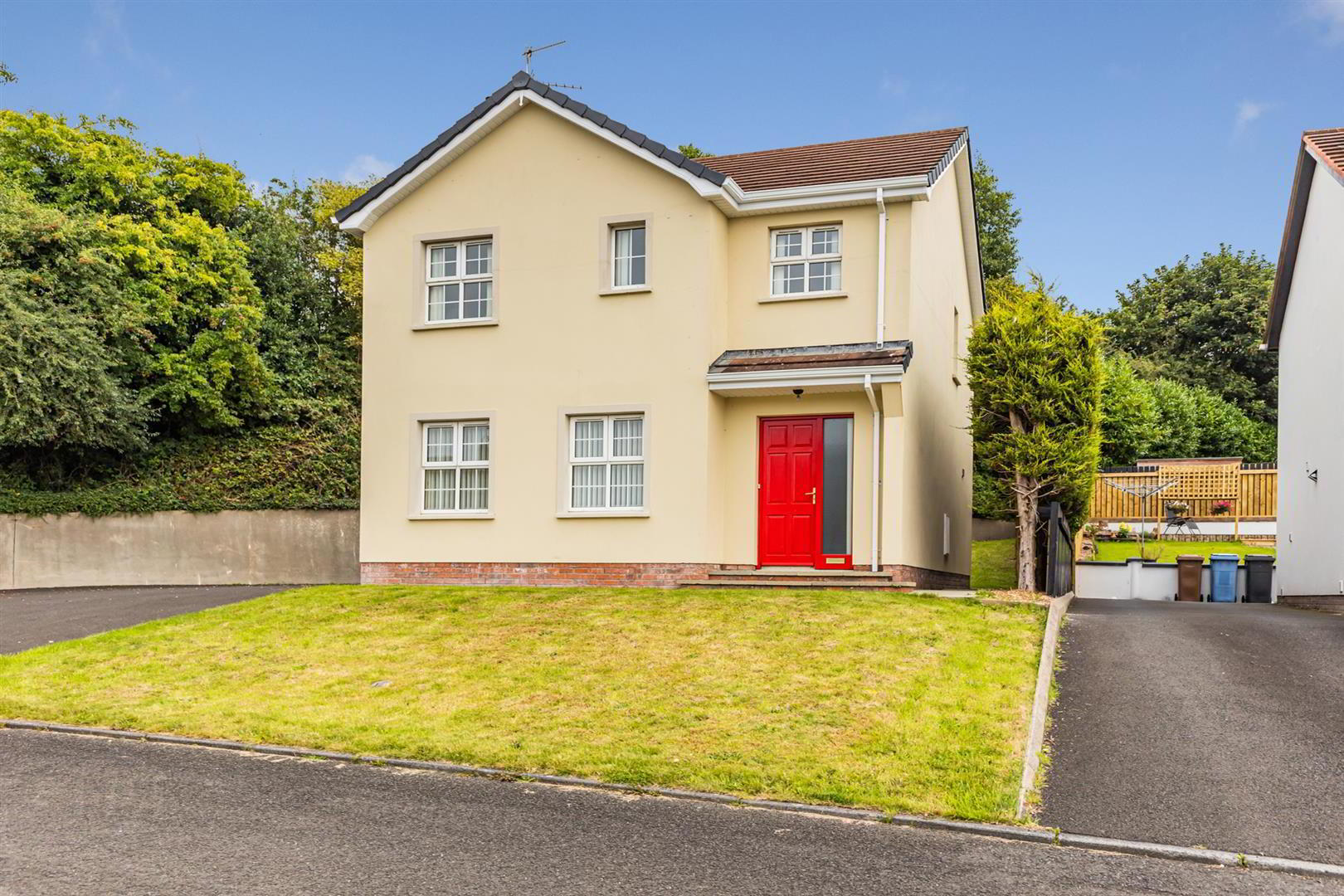 21 Manor Lodge 1 of 30