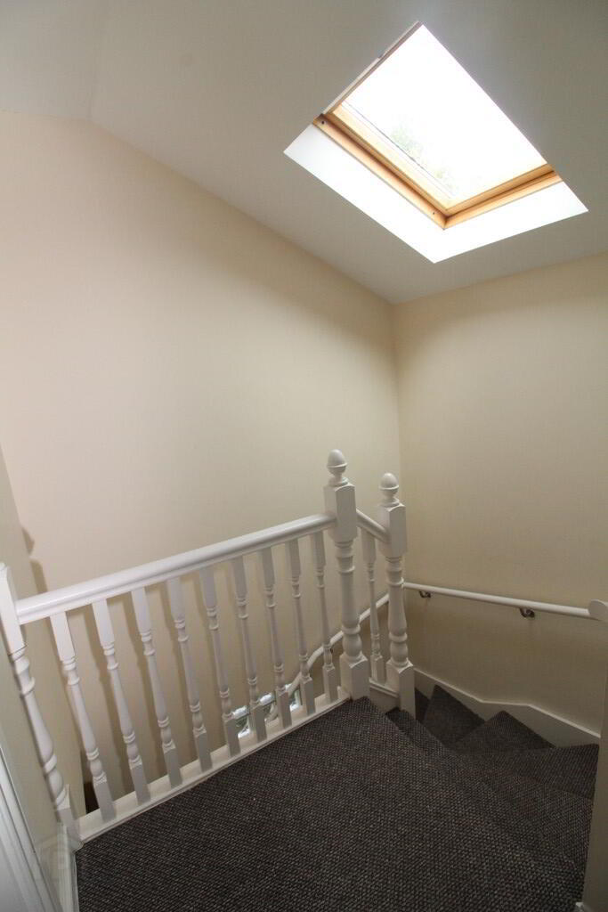 Apt 10, 99 Church Road 8 of 17