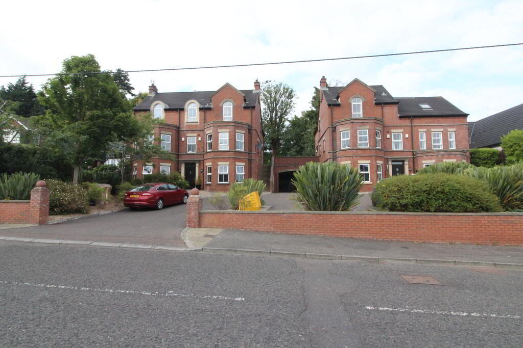 Apt 10, 99 Church Road 17 of 17