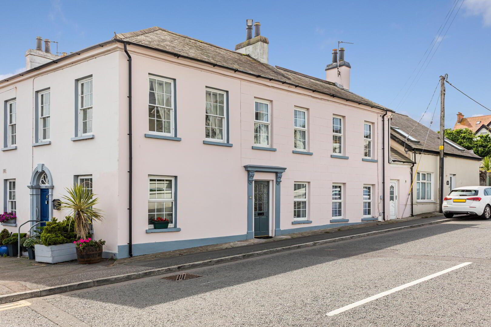 16 Warren Road 1 of 28