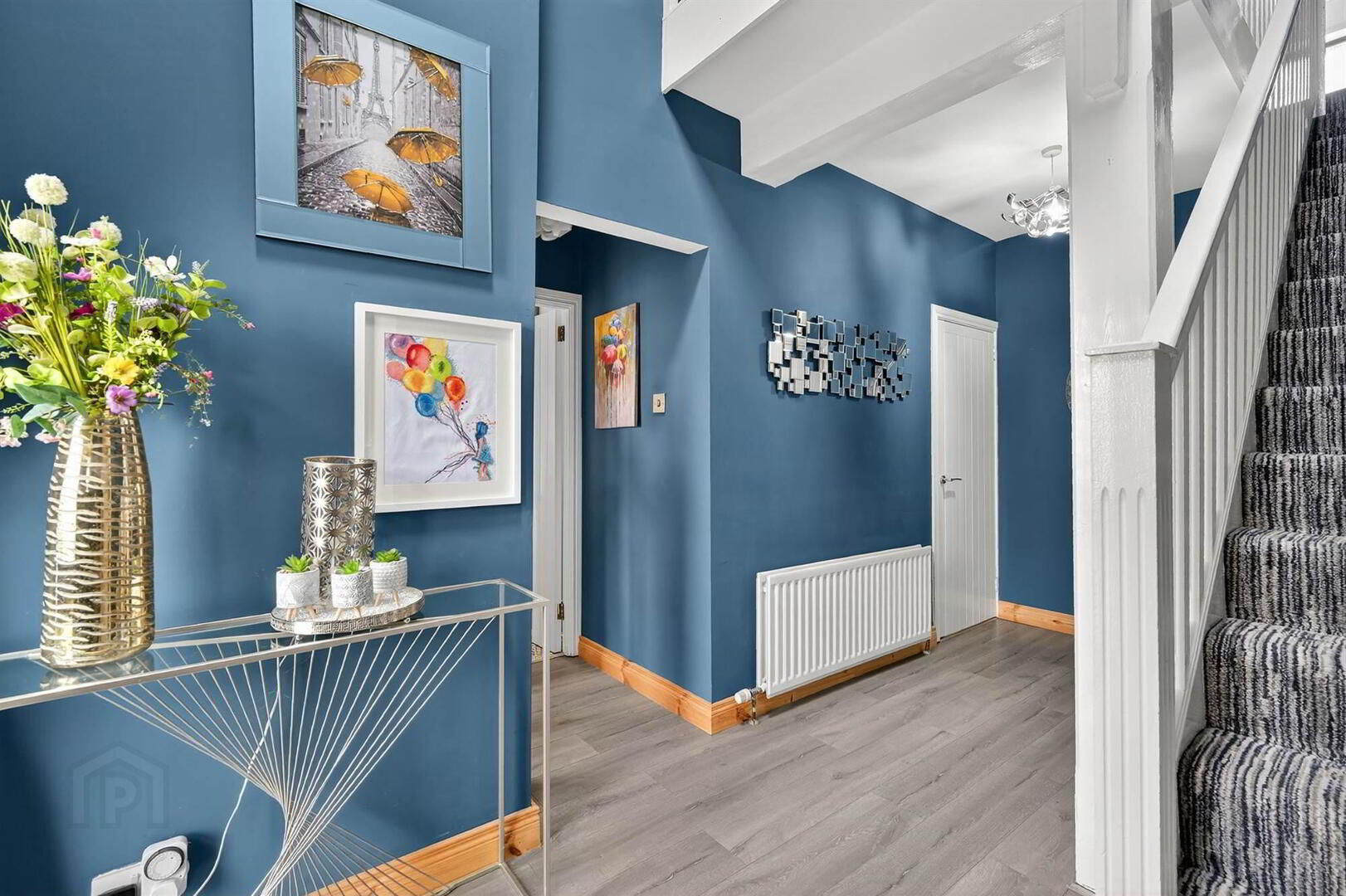 35 Royal Lodge Avenue 6 of 42