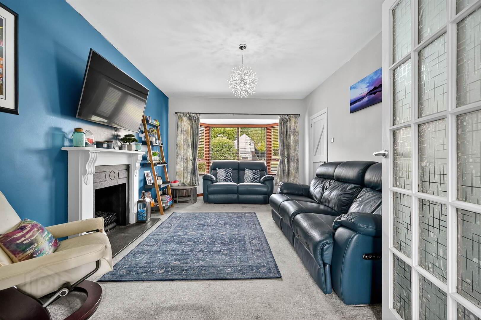 35 Royal Lodge Avenue 10 of 42