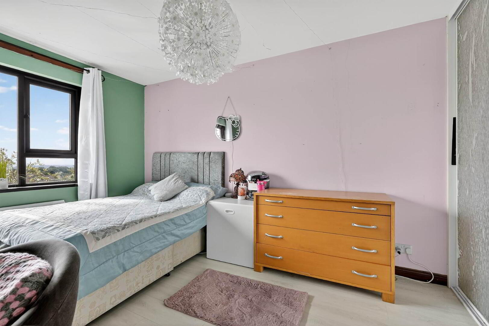 35 Royal Lodge Avenue 35 of 42