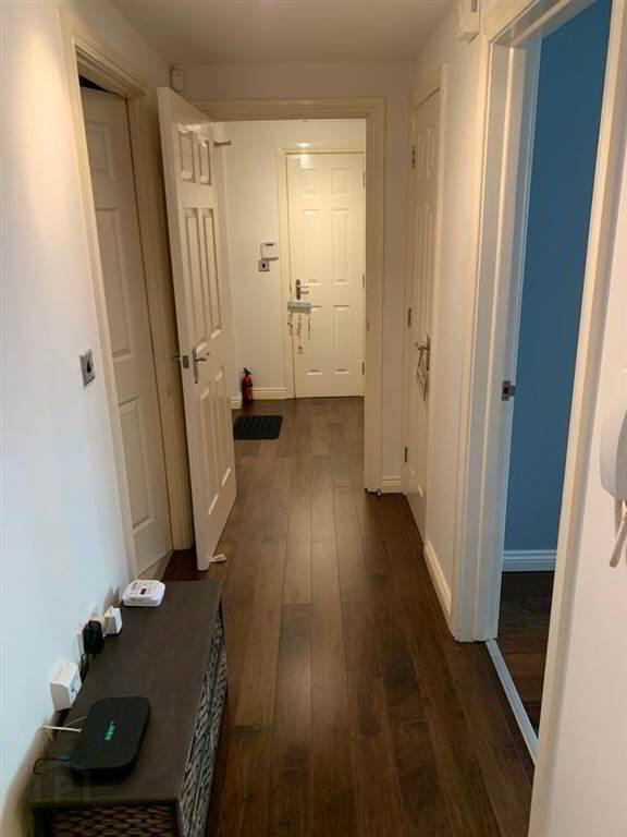 Apt 2 Elm House, 2 Beech Heights 2 of 14