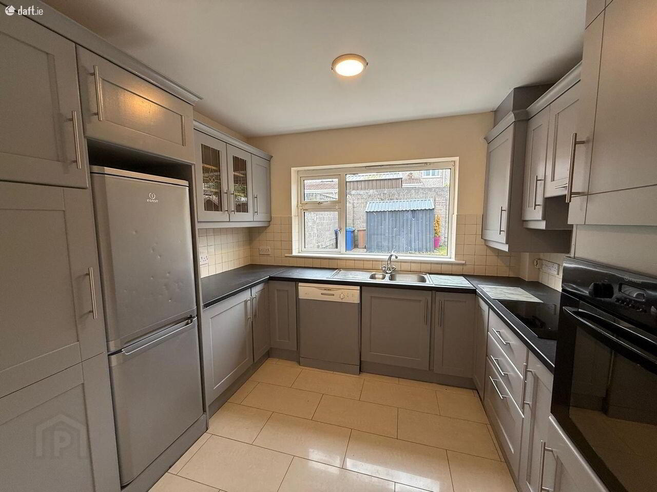 133 West Avenue 11 of 24