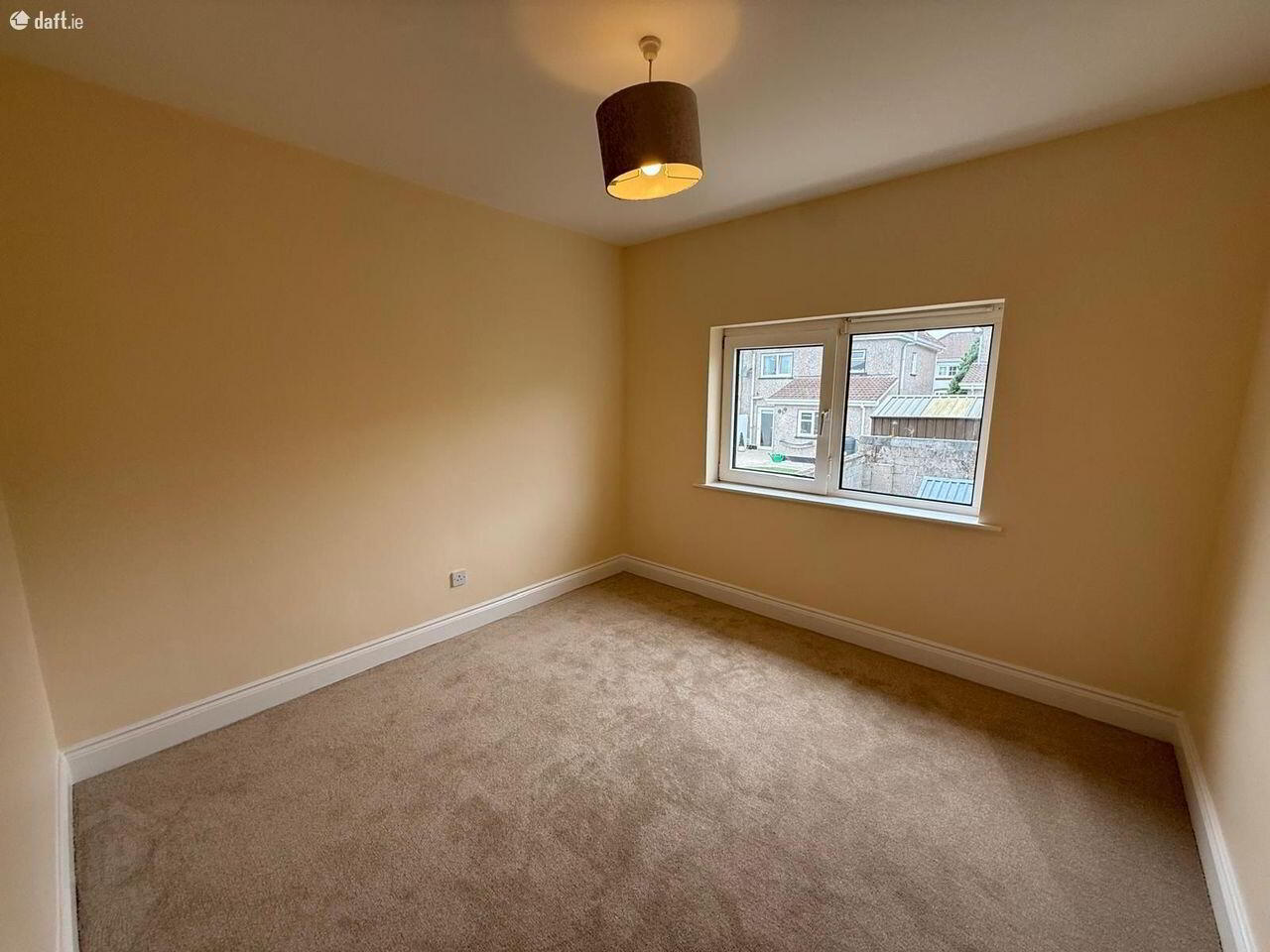 133 West Avenue 20 of 24