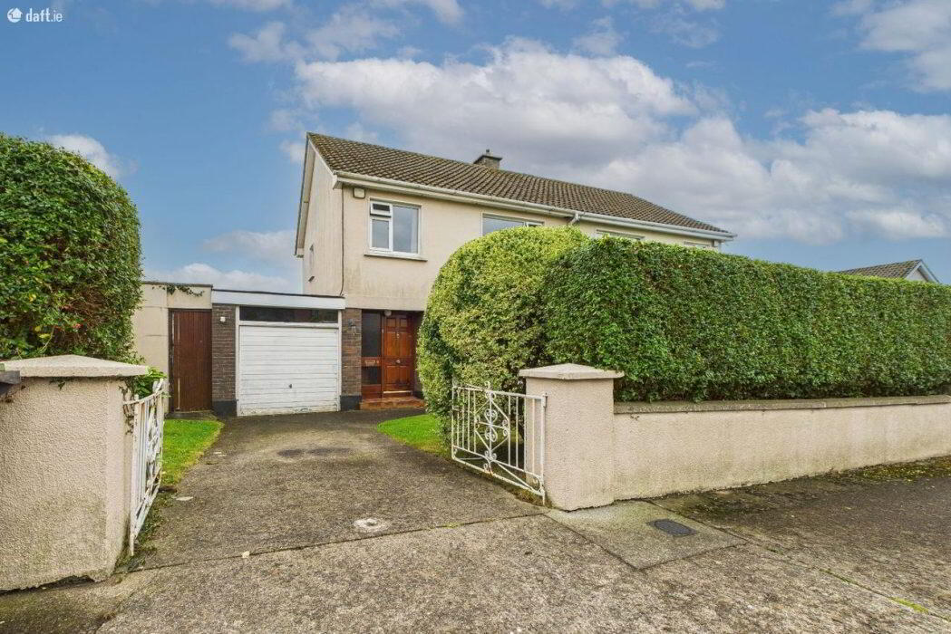 4 Decies Avenue 3 of 28