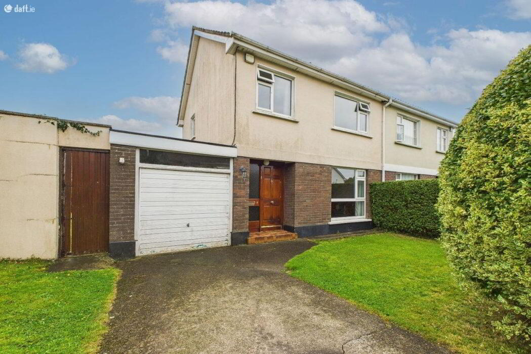 4 Decies Avenue 2 of 28