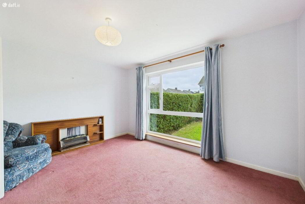 4 Decies Avenue 10 of 28