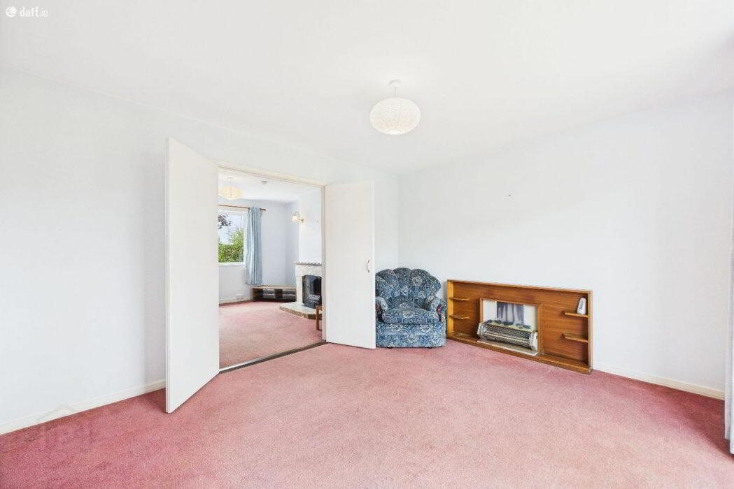 4 Decies Avenue 12 of 28