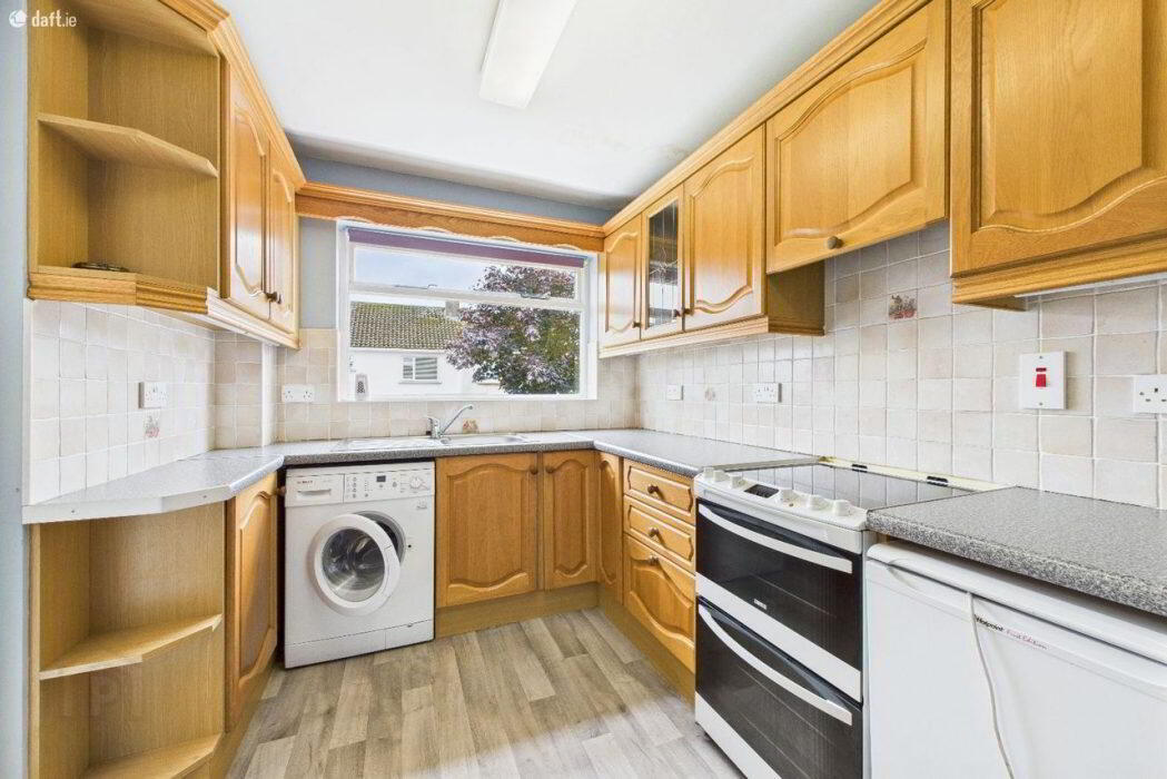 4 Decies Avenue 13 of 28