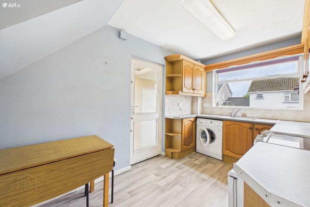 4 Decies Avenue 14 of 28