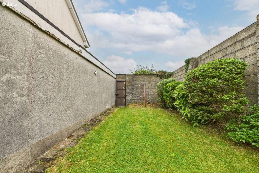 4 Decies Avenue 28 of 28