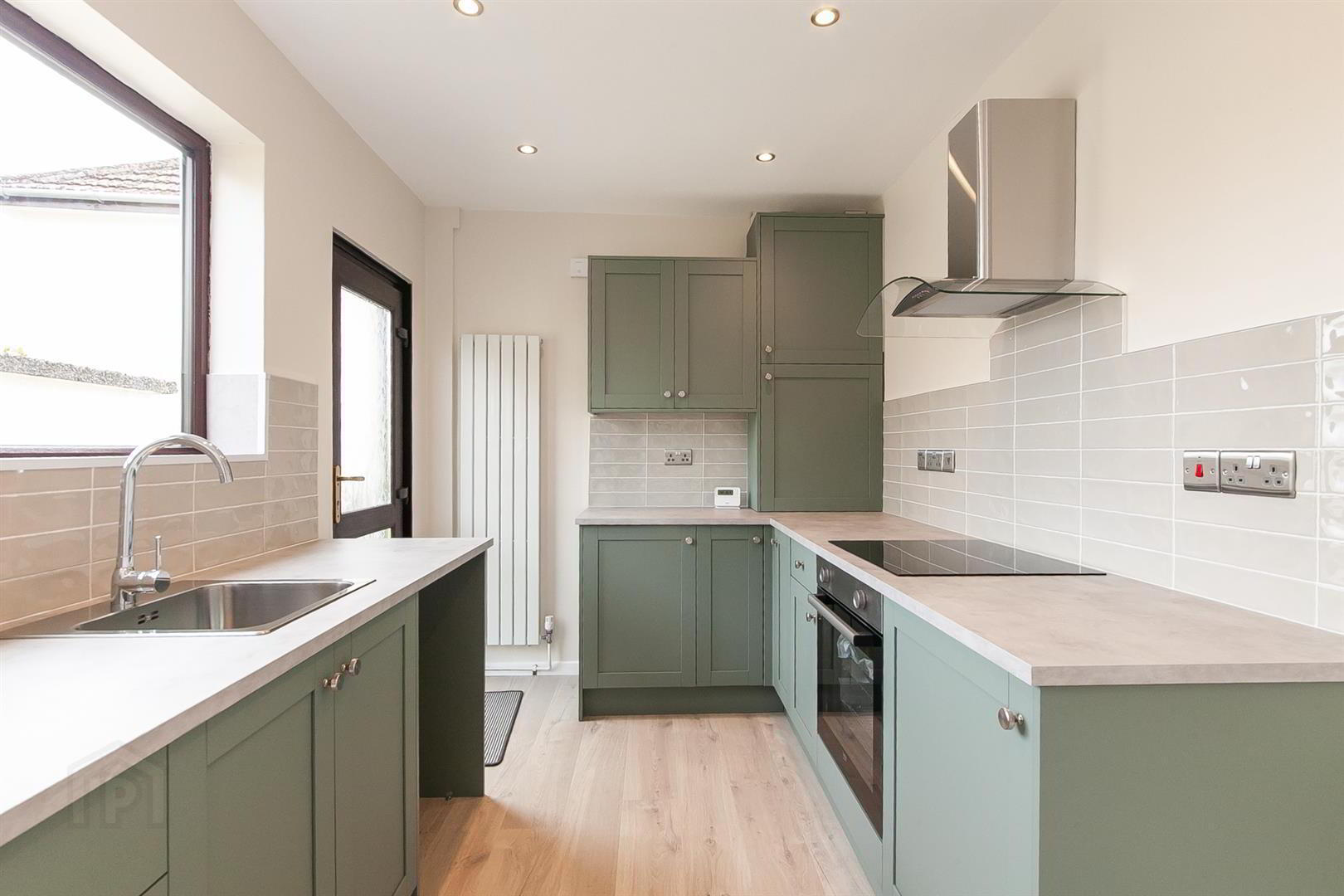 26 Rathcoole Drive 9 of 20