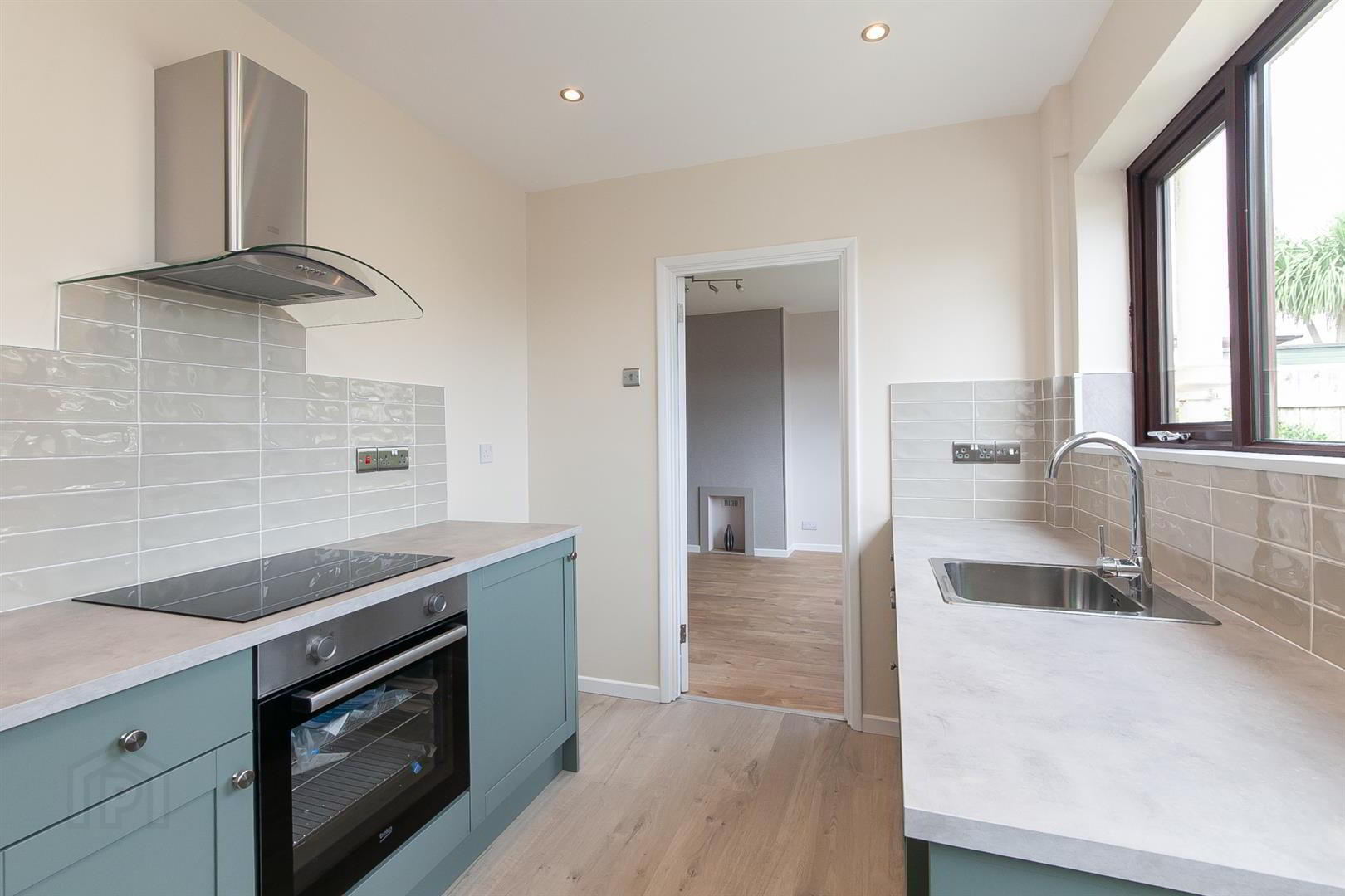 26 Rathcoole Drive 10 of 20
