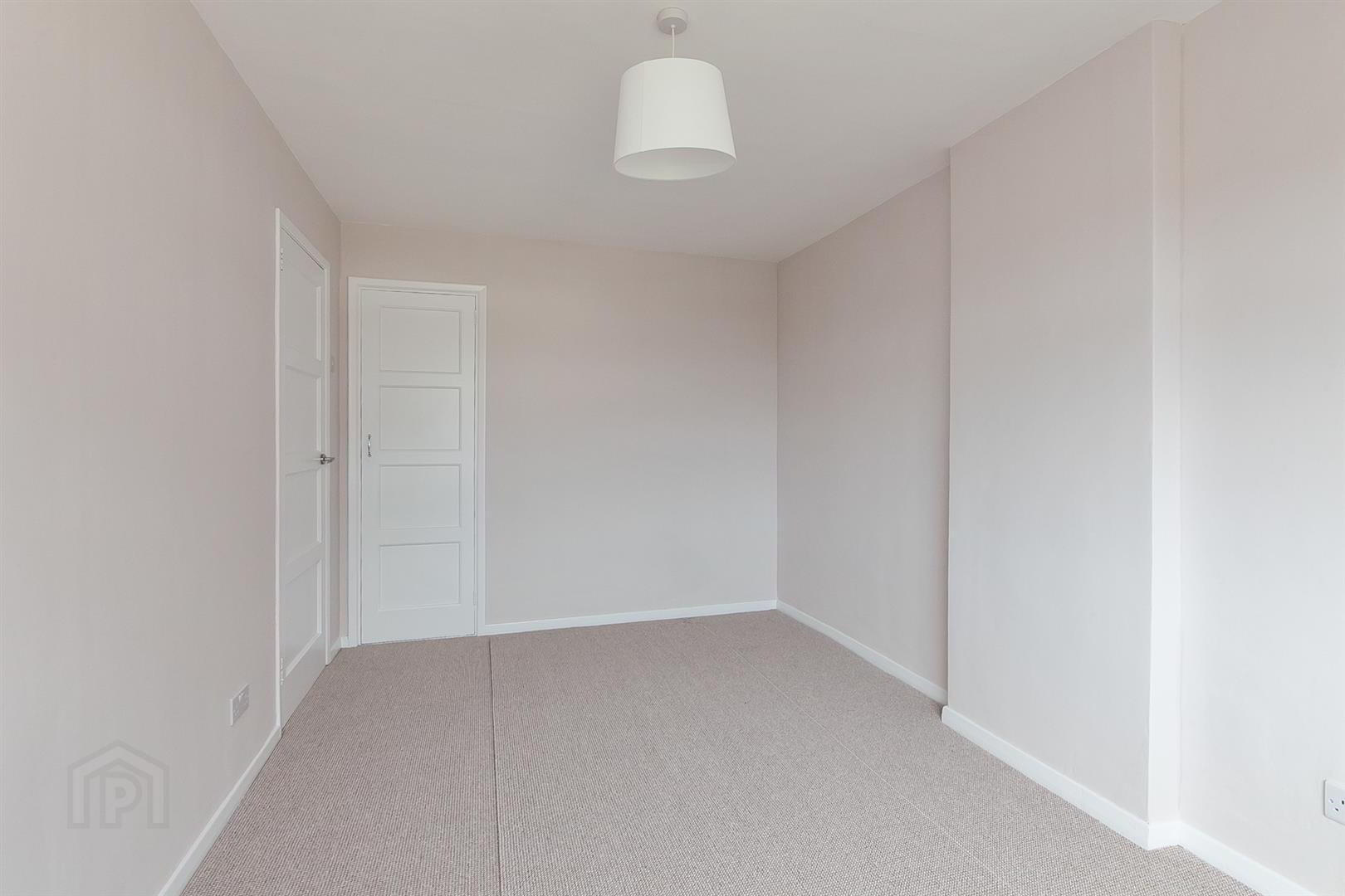 26 Rathcoole Drive 13 of 20
