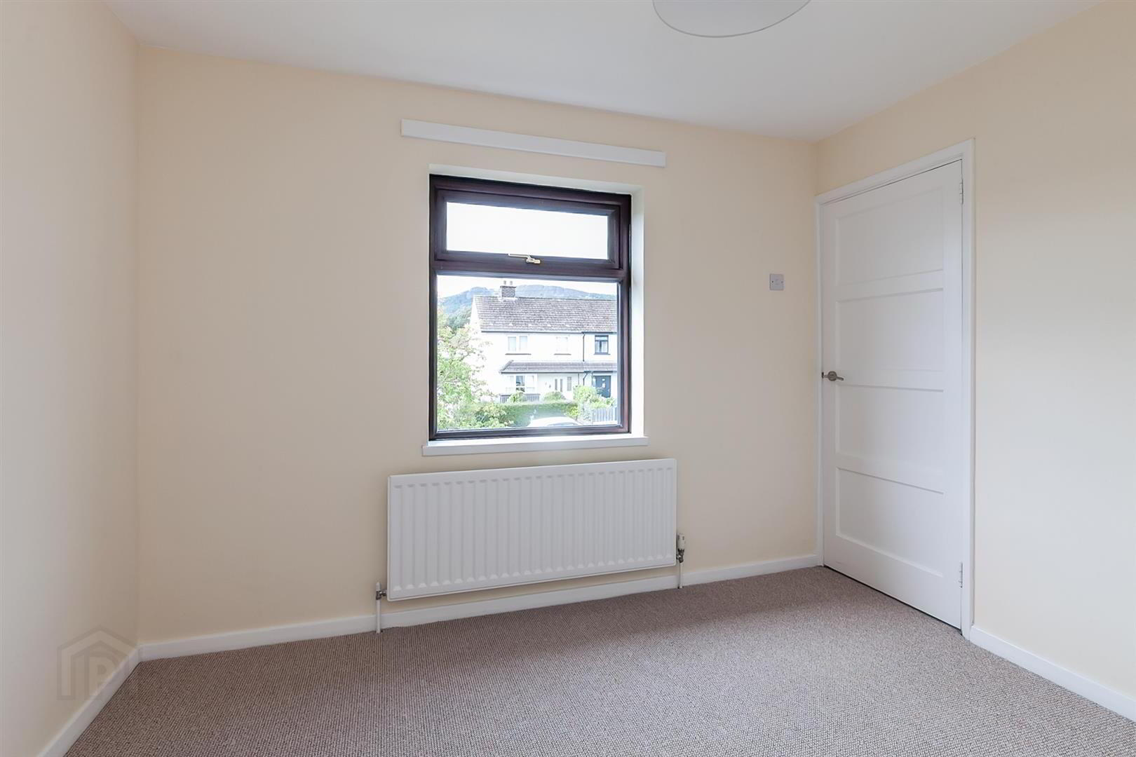 26 Rathcoole Drive 15 of 20