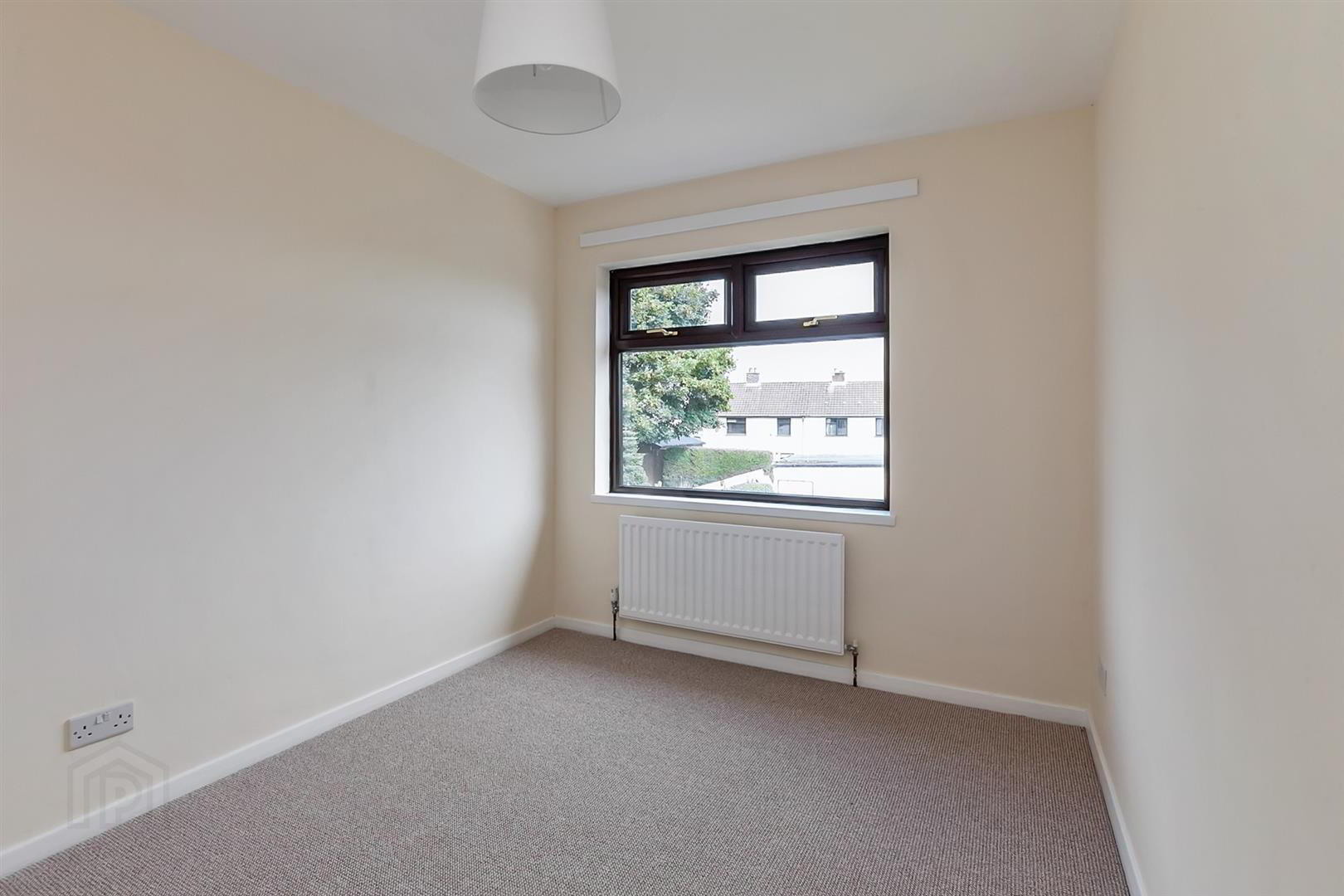 26 Rathcoole Drive 14 of 20