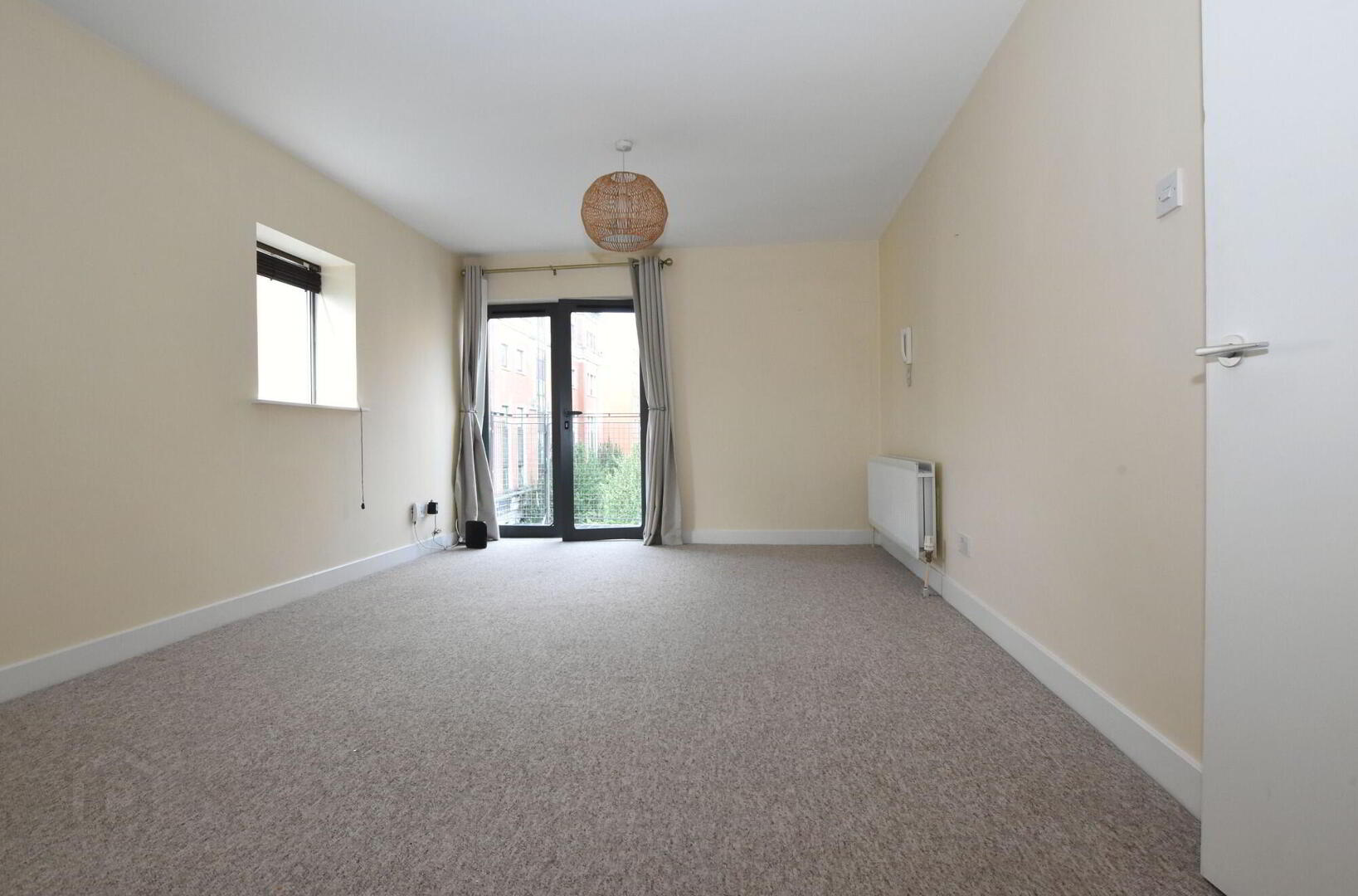 Apt 40 City Gate, 2 Sussex Place 5 of 23