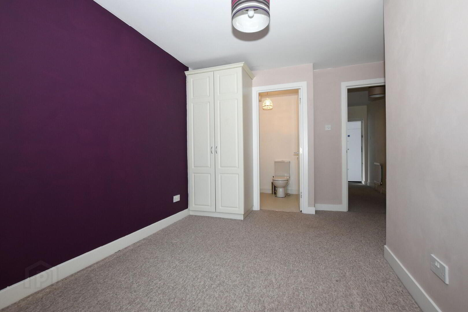 Apt 40 City Gate, 2 Sussex Place 11 of 23