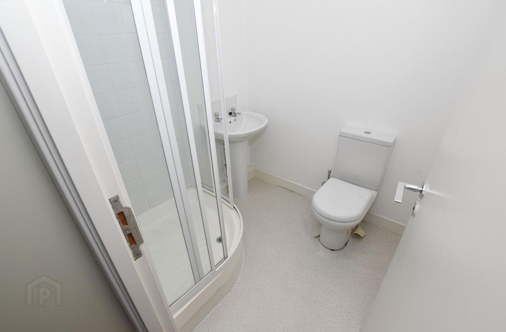 Apt 40 City Gate, 2 Sussex Place 12 of 23