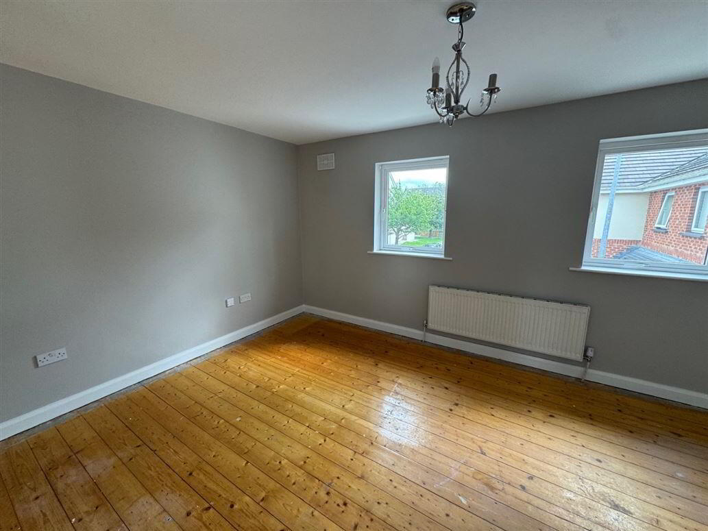 72 Riverside Drive 8 of 13