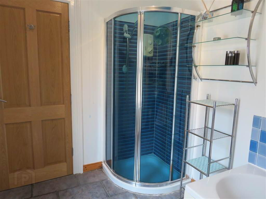 56 Glenburn Road 8 of 9