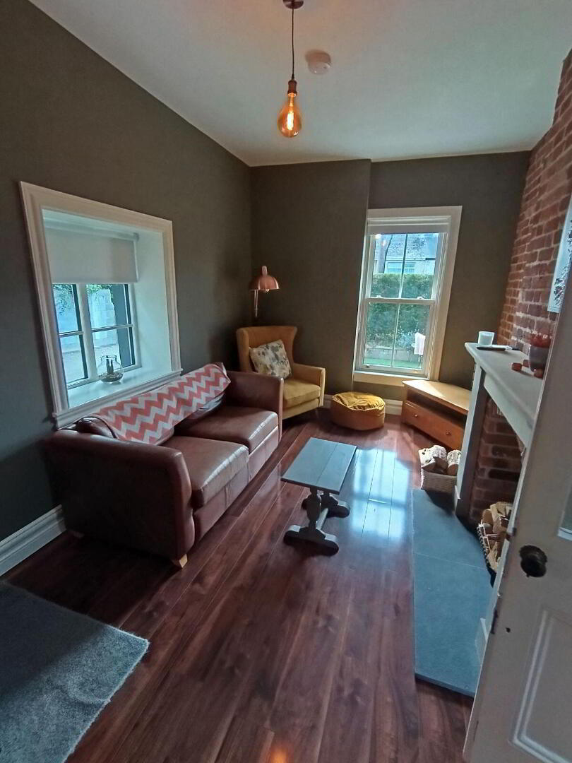 Lawn Cottage 9 of 24