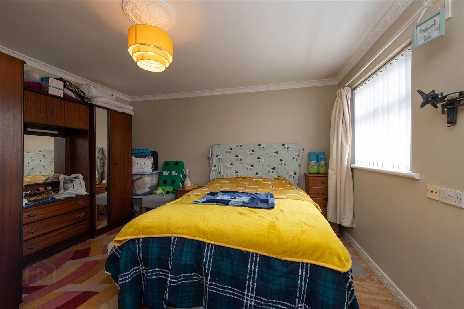 81 Poyntzpass Road 13 of 36