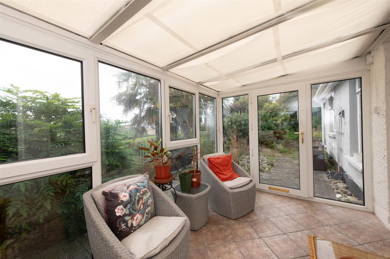 81 Poyntzpass Road 11 of 36